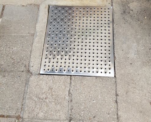 Sicherheitstrittstufe aus 3,0 mm Aluminium (AlMg3)